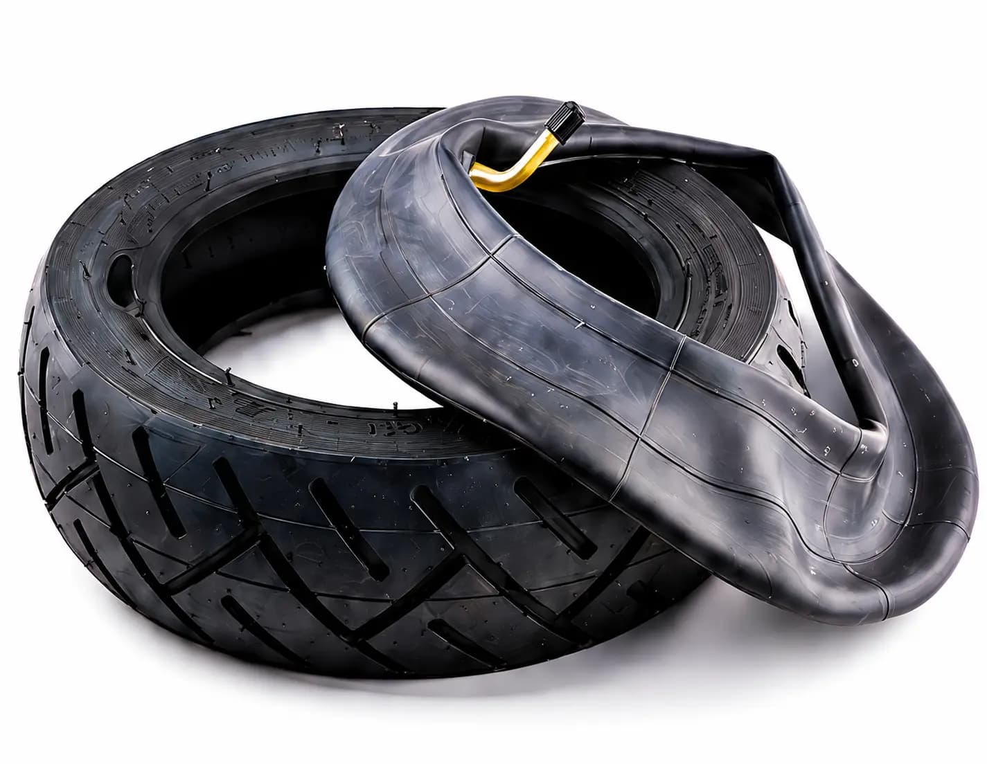 Tuk tuk tyre and inner tube