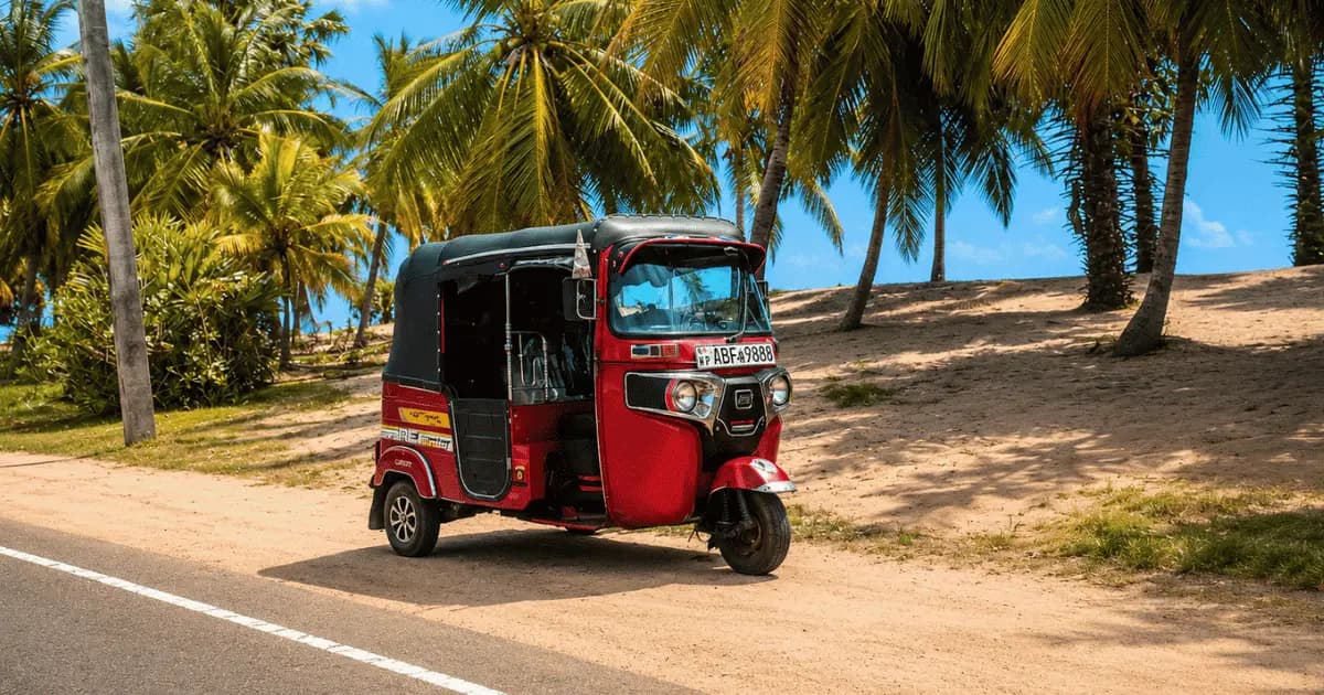 Pasikuda & Batticaloa Travel Guide — Sri Lanka's East Coast of Lagoons, Tamil Culture & Quiet Tropical Shores