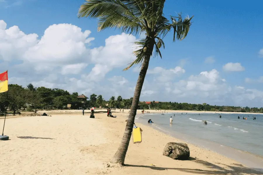 Pasikuda beach — shallow turquoise bay and calm reef waters on Sri Lanka's east coast