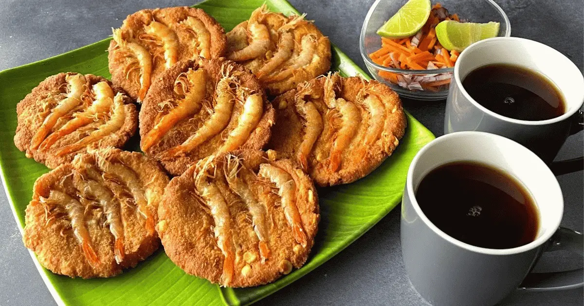 Isso wade — crispy prawn fritters from Galle Face Green in Colombo, one of Sri Lanka's most famous street snacks